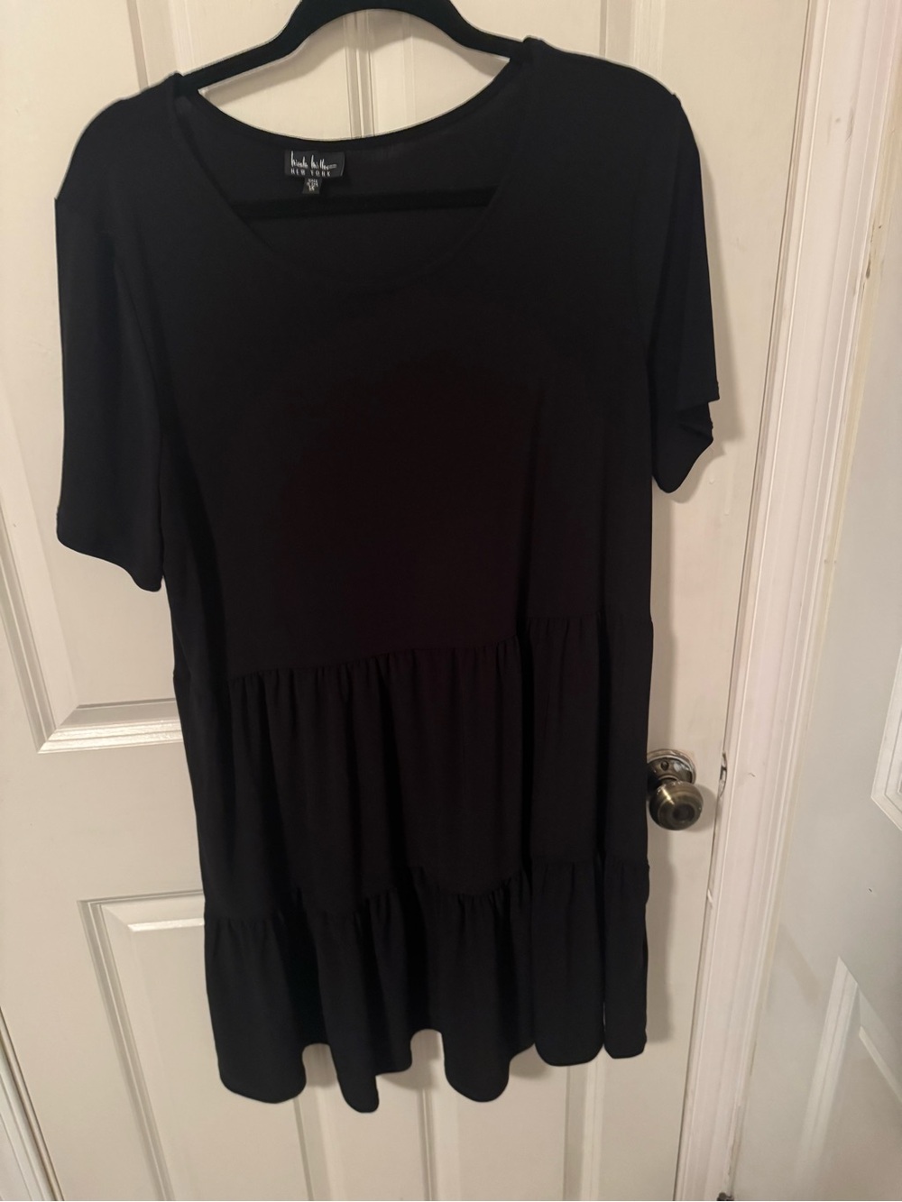 Nicole Miller Black Scoop Neck Knit Top